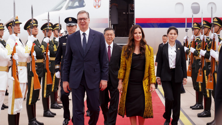 Vučić stigao u Peking - počinje višednevna zvanična poseta Kini tokom koje će se sastati sa Si Đinpingom