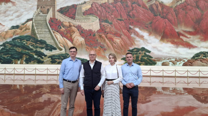 Delegacija SNS posetila Muzej Komunističke partije Kine u Pekingu