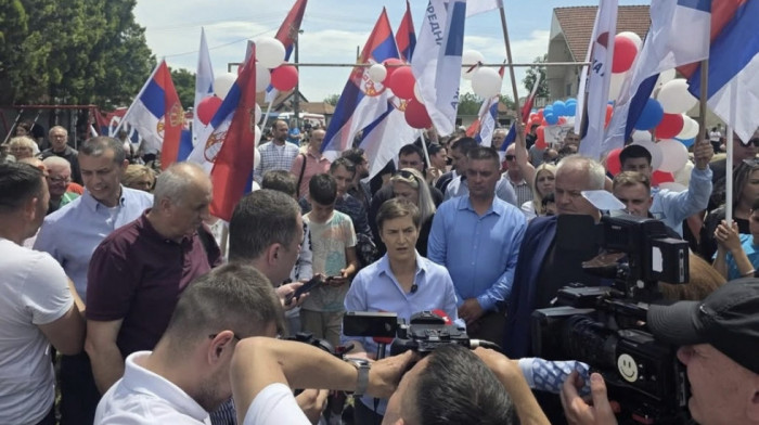 Brnabić sa građanima Aleksinca: Hvala na velikoj podršci