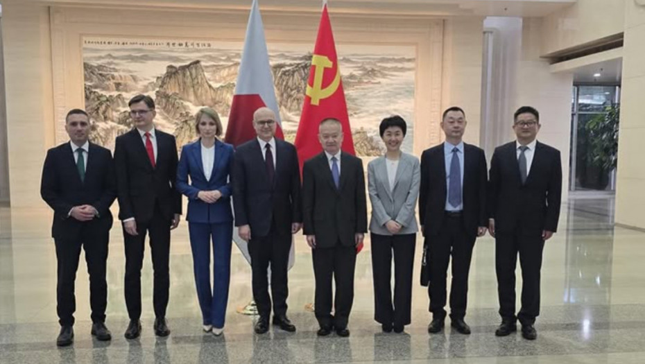 Delegacija SNS u Pekingu sa ministrom Odeljenja za međunarodnu saradnju KPK