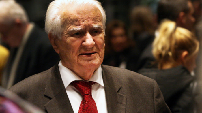 Filozof, političar, osnivač moderne Demokratske stranke: Ko je bio Dragoljub Mićunović?
