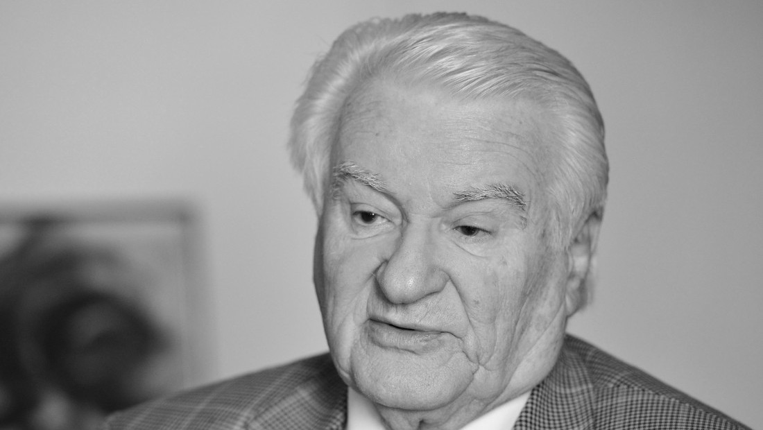Umro bivši predsednik DS Dragoljub Mićunović