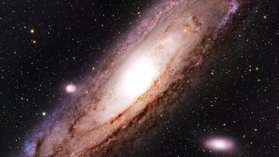 Astronomi otkrili binarni sistem sposoban da stvara snažne mlazeve materije