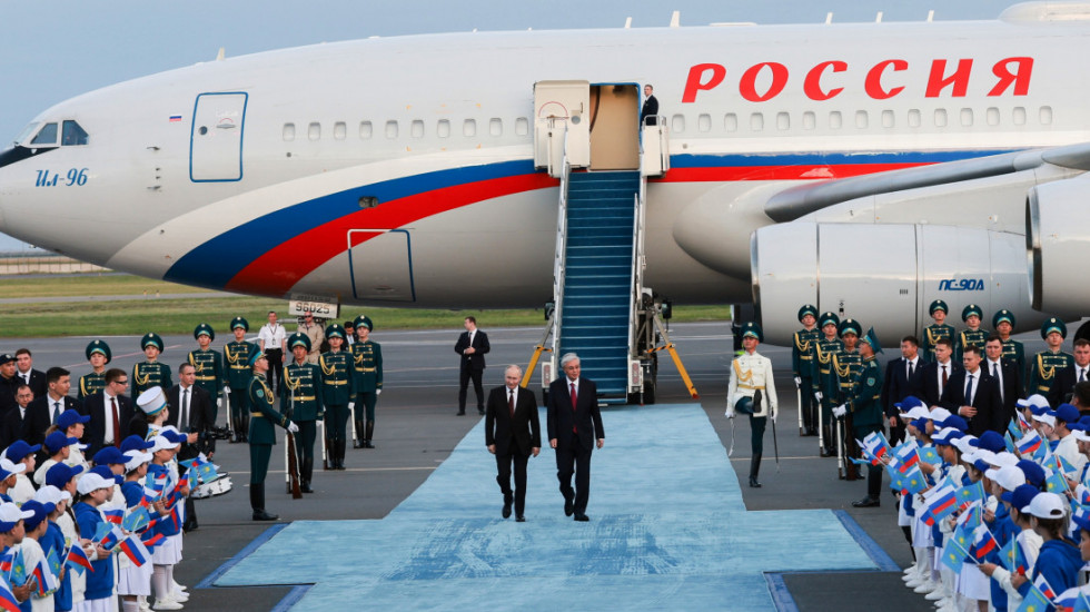 Putin započeo trodnevnu državnu posetu Kazahstanu, dočekao ga predsednik Tokajev
