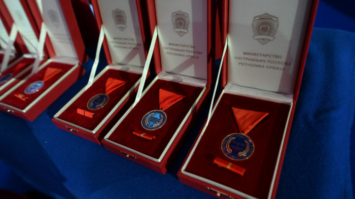 Najzaslužniji pripadnici MUP-a nagrađeni medaljama povodom Dana MUP-a i policije