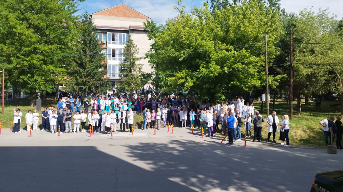 Petnaesti dan protesta u Gračanici: Radnici traže oslobađanje uhapšenih direktora