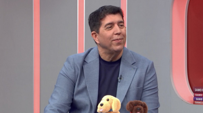 "Arči i Dora": Ljubav čoveka i psa pretočena u slikovnicu i predstavu (VIDEO)