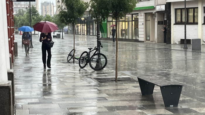 RHMZ izdao upozorenje na oluje: Tri dana Srbija na udaru grada, grmljavine i jakog vetra