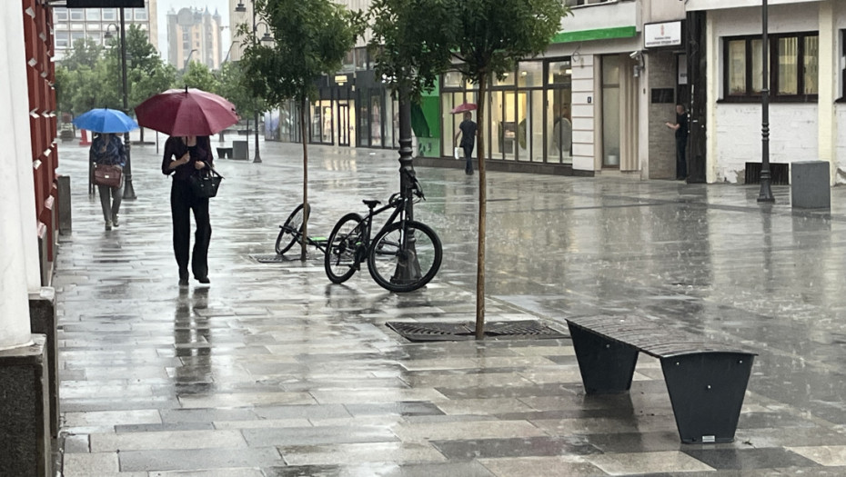 RHMZ izdao upozorenje na oluje: Tri dana Srbija na udaru grada, grmljavine i jakog vetra