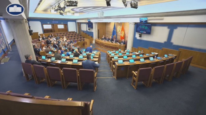Crna Gora uvodi dva dana plaćenog menstrualnog odsustva mesečno