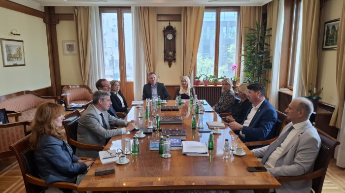 Predsednik i sudije Ustavnog suda se sastale sa predstavnicima VST