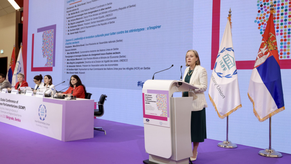 "Patrijarhat uspeo da kodira AI": UNESCO upozorava da veštačka inteligencija pojačava rodne stereotipe i predrasude