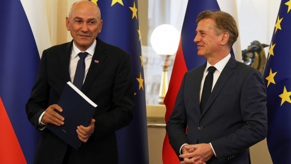 Novi premijer Slovenije Janez Janša preuzeo dužnost od Roberta Goloba