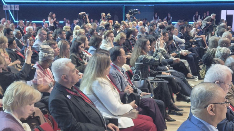 Bratina u Sankt Peterburgu sa ruskim parlamentarcem o jačanju odnosa Srbije i Rusije