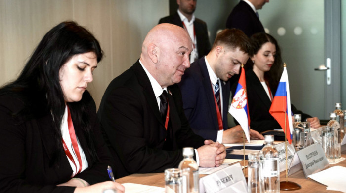 Popović sa ruskim zvaničnicima o bilateralnoj i ekonomskoj saradnji