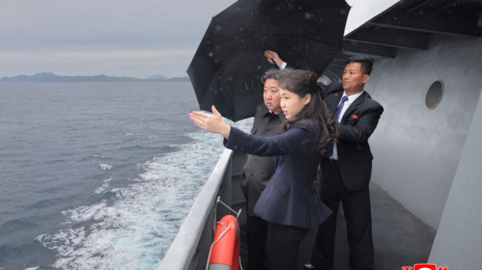 Kim Džong Un prisustvovao testu navigacije razarača Kang Kon