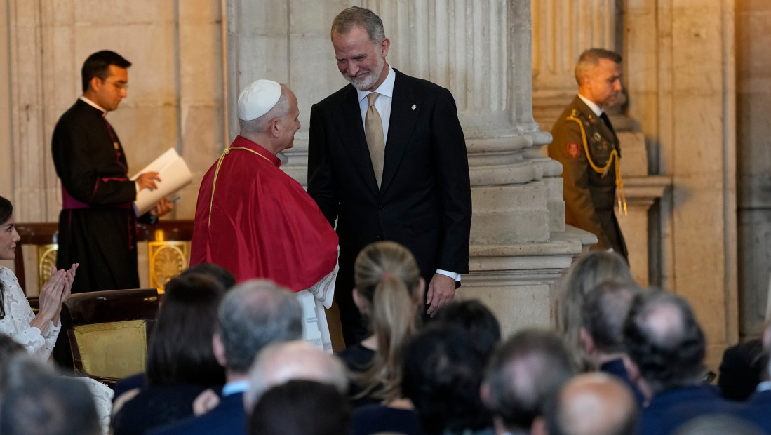 Papa Lav XVI sastao se sa španskim kraljem, posetio utočište za beskućnike
