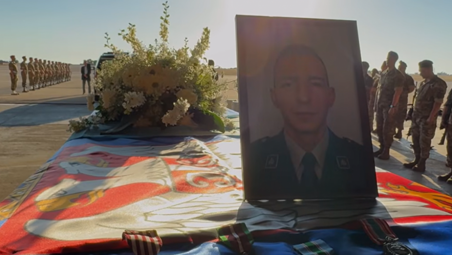 Potresne scene u Bejrutu: UNIFIL odao počast srpskom mirovnjaku Milovanu Jovanoviću stradalom u Libanu