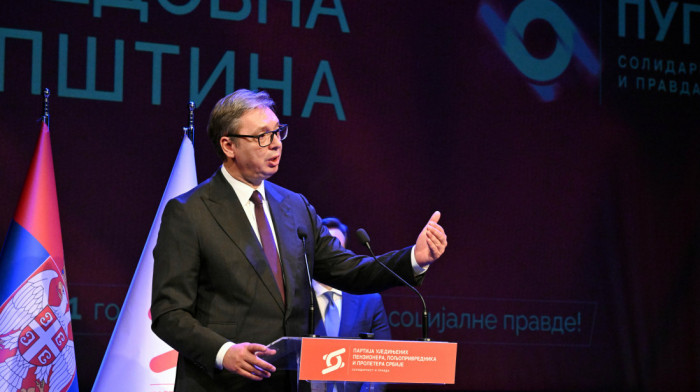 Vučić večeras gost Radio Beograda: Ovako je govorio na poslednjem gostovanju pre 18 godina na istom mestu
