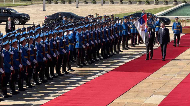 Predsednik Angole u poseti Beogradu: Vučić ga dočekao ispred Palate Srbija, završen sastanak delegacija
