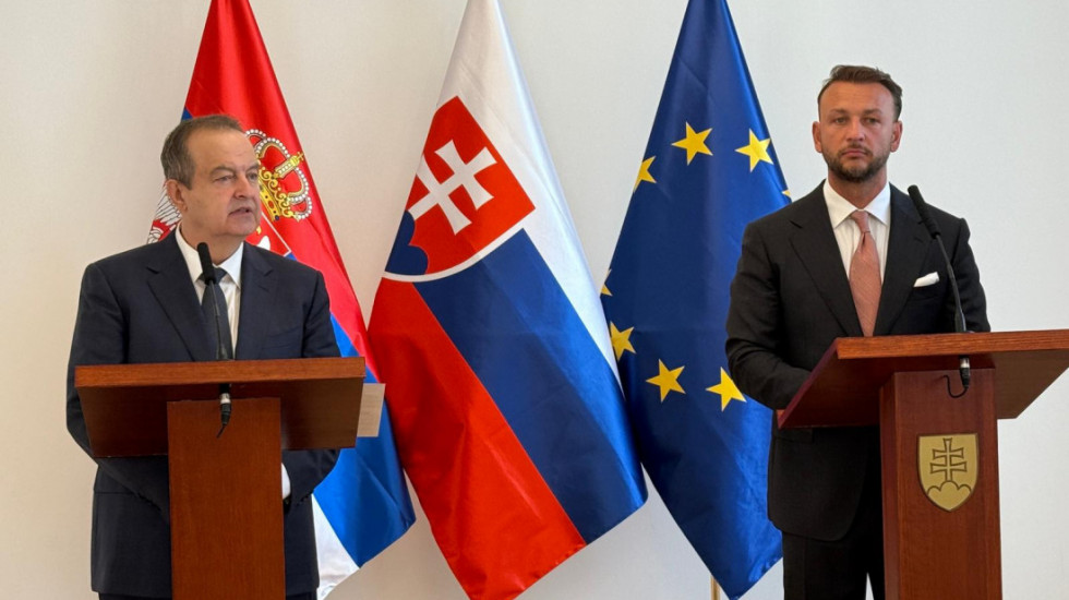 Dačić u Bratislavi: Jačanje saradnje Srbije i Slovačke u borbi protiv kriminala i migracija