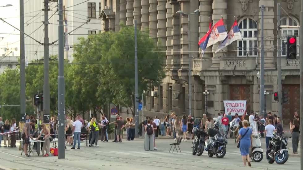 Protest Pubunjenog univerziteta zbog SPIRI pred Vladom Srbije: Najavili blokadu od četiri sata