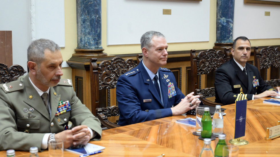 Grinkevič u Beogradu: NATO prati situaciju na Balkanu, glavna rešenja za Kosovo su politička