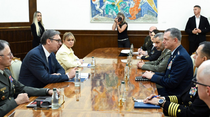 Vučić sa generalom Grinkevičem: Dijalog jedini put ka očuvanju stabilnosti u regionu