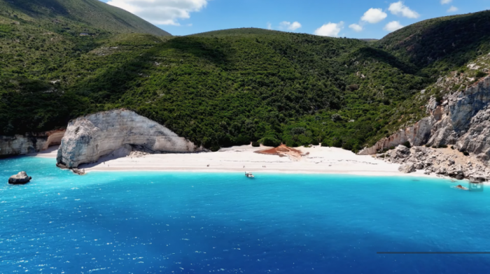 Skrivena plaža na ostrvu koje srpski turisti obožavaju proglašena drugom najlepšom na svetu
