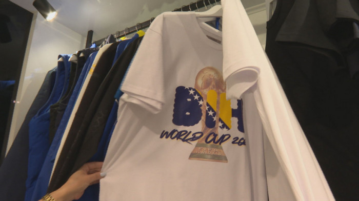 Mundijalska euforija u BiH: Dresovi reprezentacije rasprodati pred prvi meč
