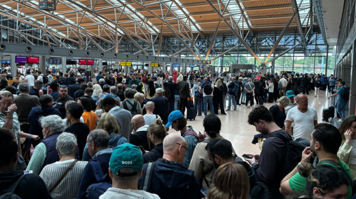 Bezbednosna uzbuna na aerodromu u Hamburgu, svi letovi obustavljeni
