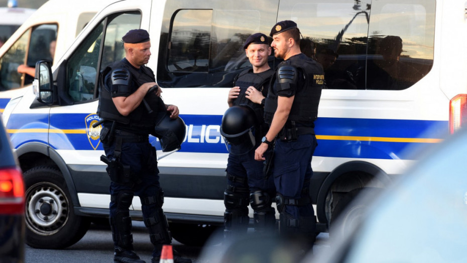 Uhapšen Hrvat zbog krijumčarenja migranata, traga se za saučesnikom - državljaninom Srbije
