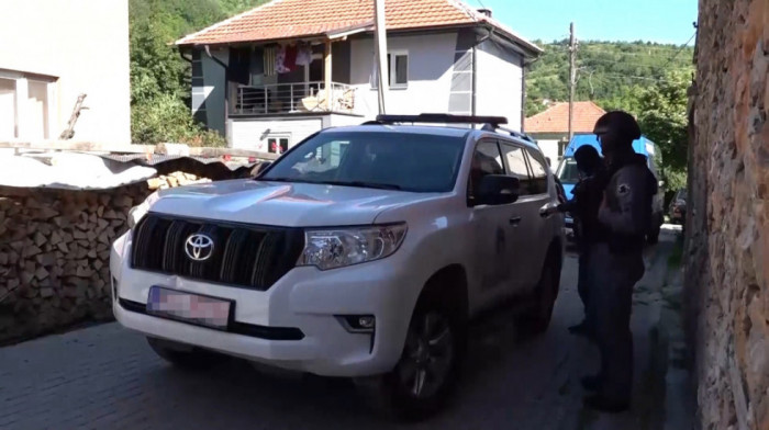 Priština tereti petoricu Srba koji su danas uhapšeni za navodnu umešanost u slučaj Račak