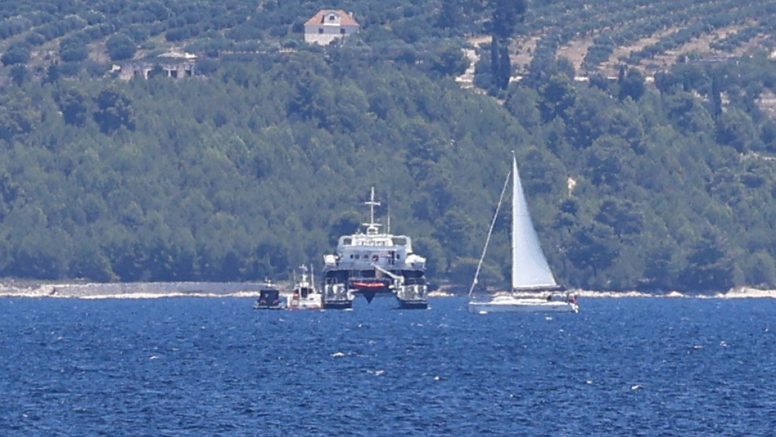 Pomorska nesreća na Jadranu: Tri osobe poginule, jedna nestala u sudaru katamarana i jedrilice
