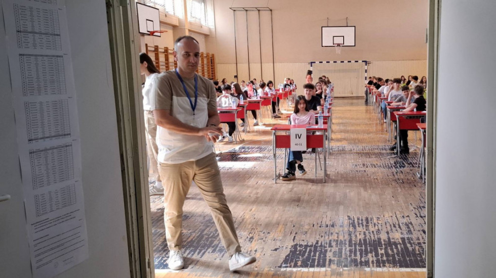 Prvi dan male mature: Šta su rekli osmaci posle testa iz srpskog jezika
