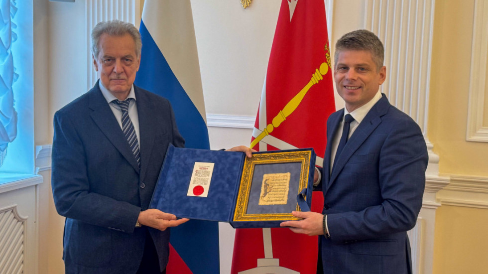 Gujon započeo posetu Ruskoj Federaciji sastankom sa predsednikom Komiteta za spoljne veze Sankt Peterburga
