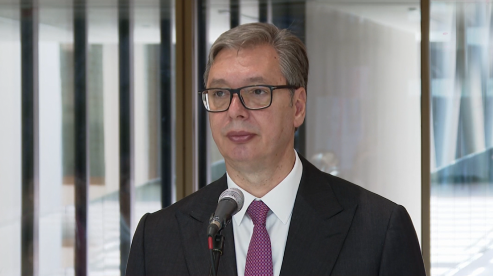 Vučić: Želim da Srbija ima bolje univerzitete, studenti da idu u korak sa Evropom i svetom