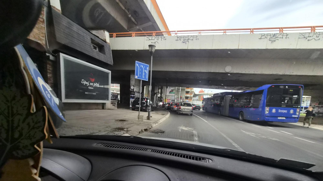 Sekretarijat za saobraćaj nakon pisanja Euronews Srbija: Biće obnovljena saobraćajna signalizacija kod Mostarske petlje