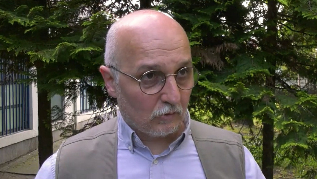 Mediji: Policija privela vlasnika i urednika portala "Srbin info" zbog afere "zvučni top"