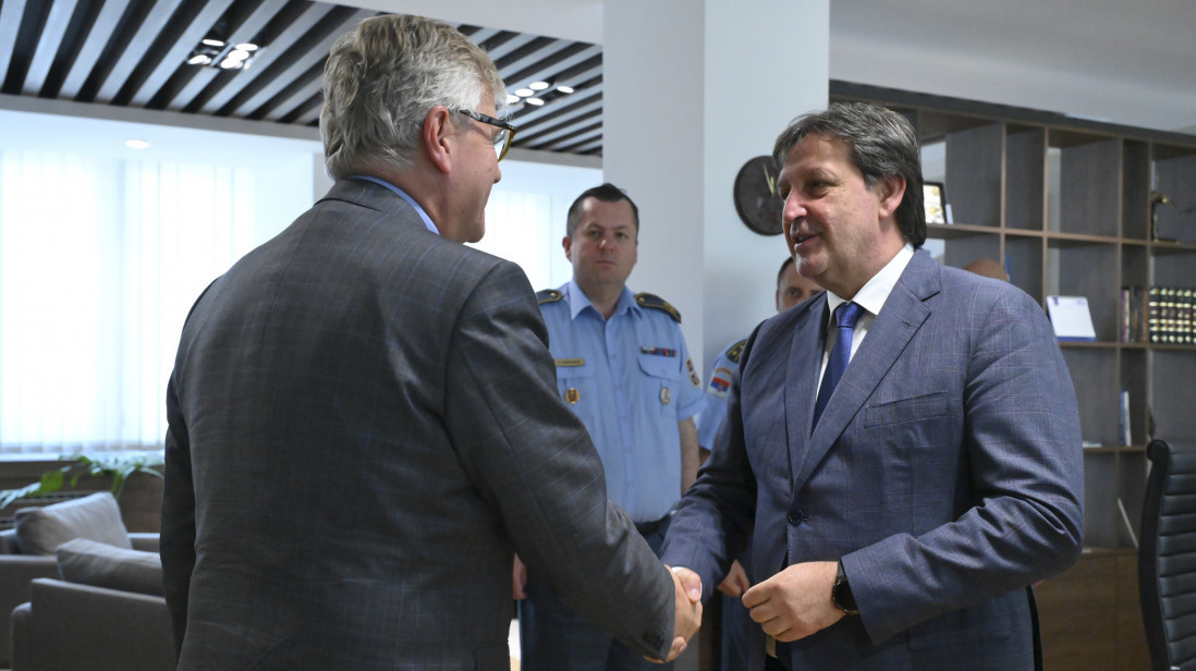 Gašić sa podsekretarom UN za mirovne misije o bezbednosnoj situaciji u svetu i na Kosovu i Metohiji