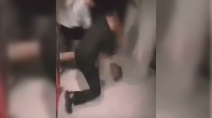 U francuskom Narbonu mladić (17) nasmrt brutalno pretučen: Napadači prebijanje snimali i delili na mrežama
