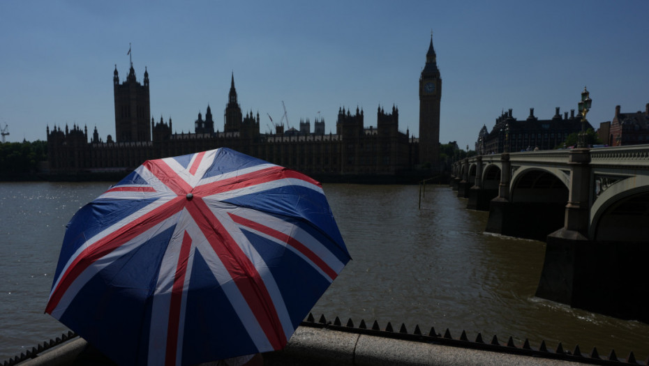 Gromovi i munje nakon vrelog dana u Britaniji, na trotoaru izmereno rekordnih 57 stepeni