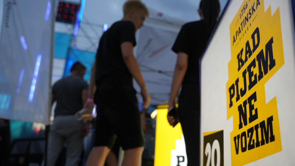 Dve decenije kampanje "Kad pijem, ne vozim“: Alkohol i vožnja nisu dobra kombinacija