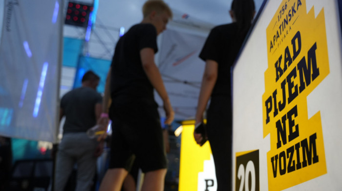 Dve decenije kampanje "Kad pijem, ne vozim“: Alkohol i vožnja nisu dobra kombinacija