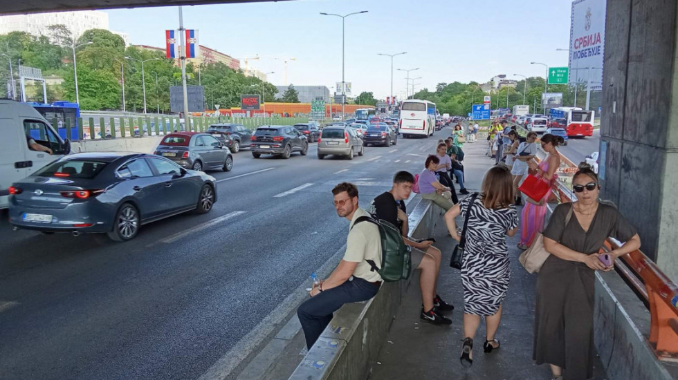 Počela školska godina, odmori završeni - intenzitet saobraćaja u gradovima povećan