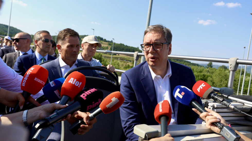Vučić na otvaranju deonice Moravskog koridora: Ovo donosi fabrike, turiste, omogućava bolji životni standard