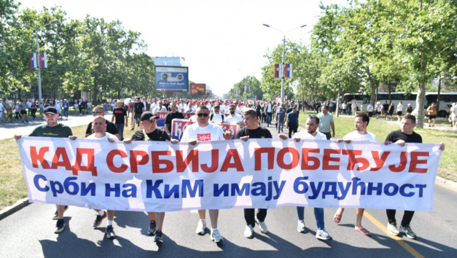 Simić: I danas bilo provociranja Srba sa KiM koji su putovali autobusima u Beograd