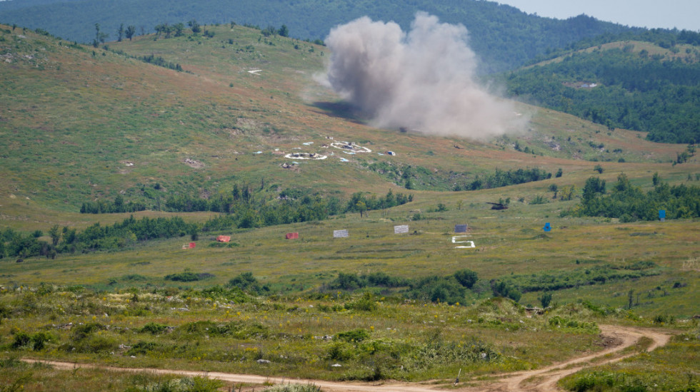 Na Pasuljanskim livadama gađanje počelo paljbom PASARS-a, presretnuta raketa Baklja