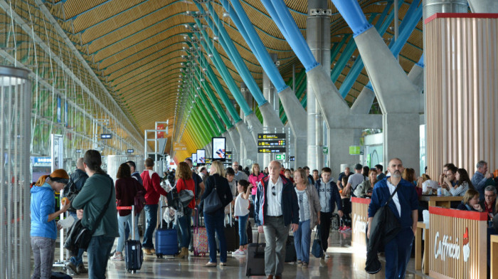 Šveđanin star 86 godina uhapšen na aerodromu sa skoro pet kilograma kokaina