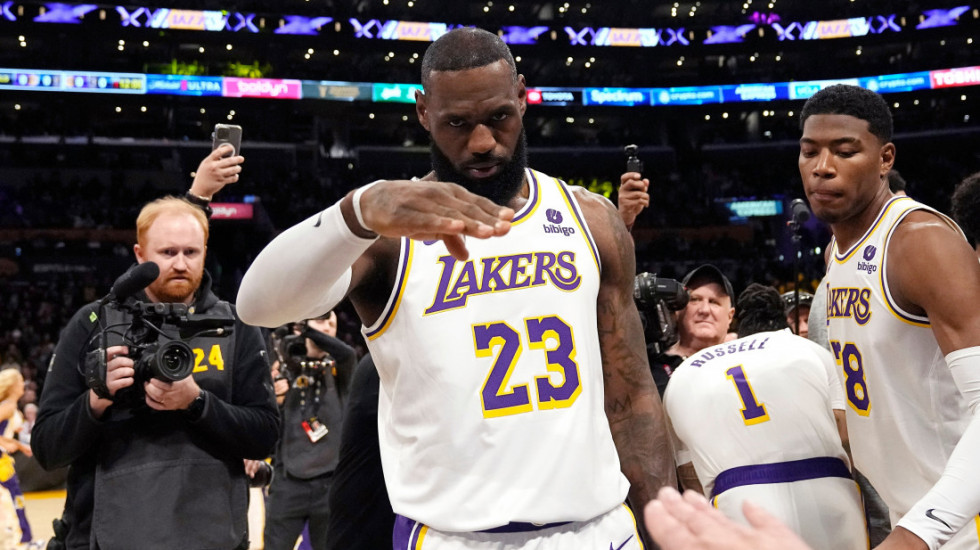 Kraj ere u Los Anđelesu: Lebron Džejms napustio Lejkerse